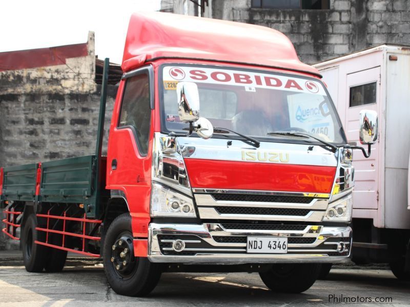 Isuzu NPR 6 wheeler 4x2 dropside truck in Philippines