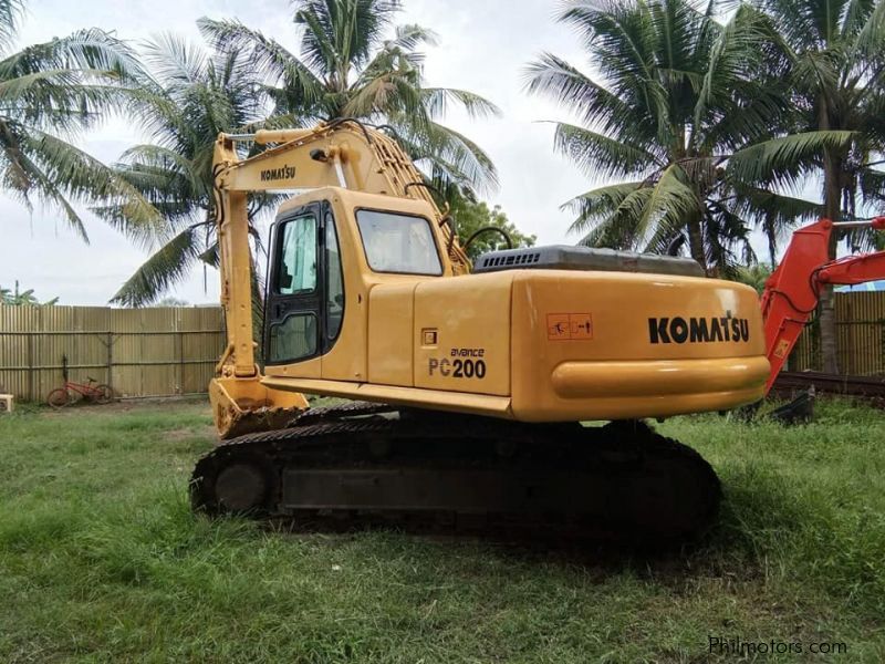 KOMATSU   PC200-6 EXCAVATOR  in Philippines