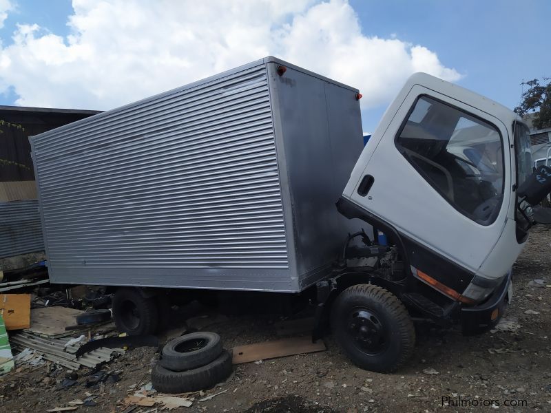 Mitsubishi Canter Aluminum Van in Philippines