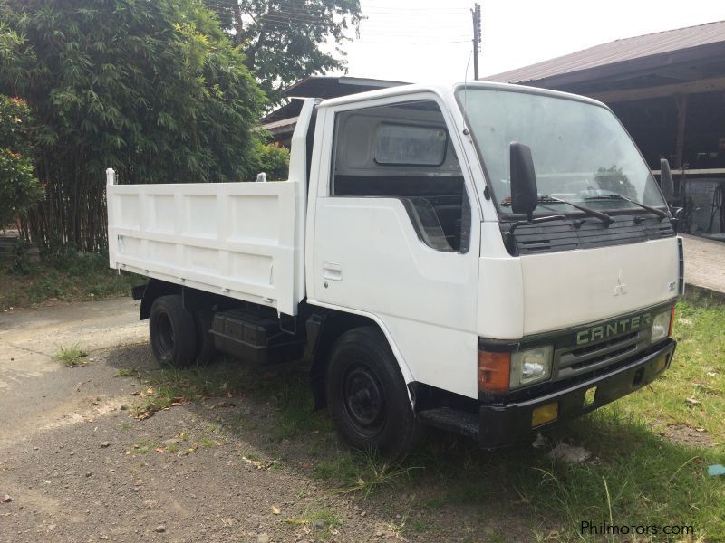 Mitsubishi Fuso Canter Dump Dumping 4D30 Engine. High Side in Philippines