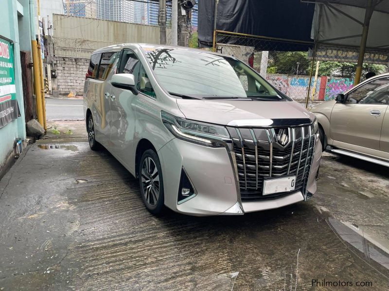 Toyota Alphard  in Philippines