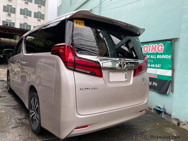 Toyota Alphard  in Philippines