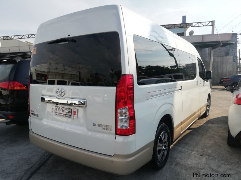 Toyota HIace GL Grandia Tourer in Philippines