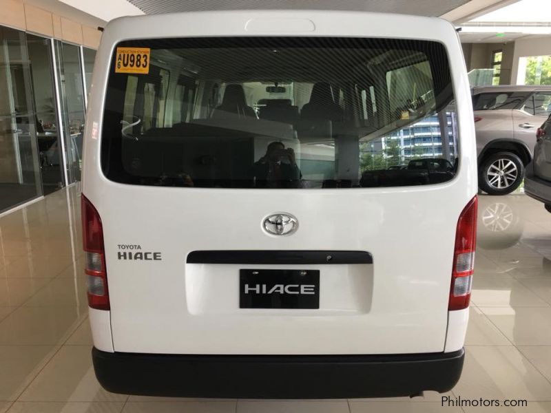Toyota Hiace Commuter 3.0L Diesel Euro-4 MT in Philippines