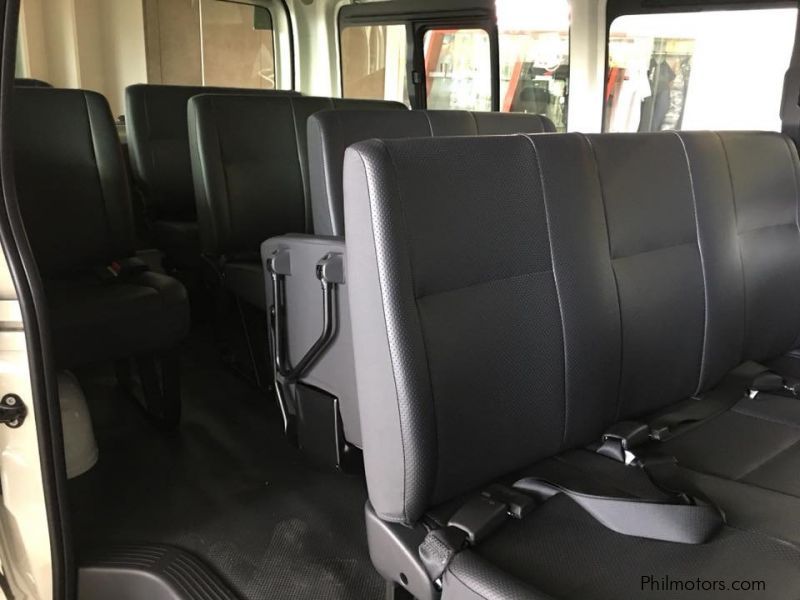 Toyota Hiace Commuter 3.0L Diesel Euro-4 MT in Philippines