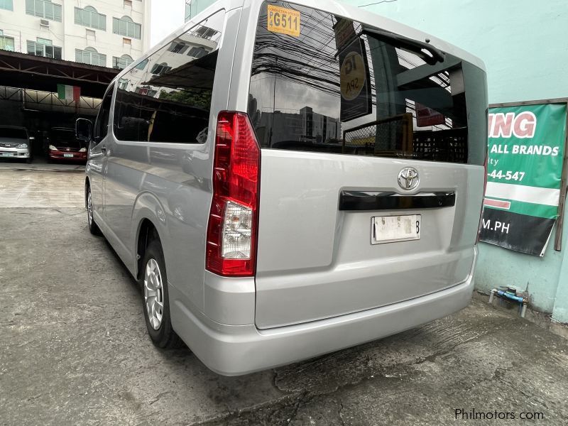 Toyota Hiace Commuter Deluxe in Philippines