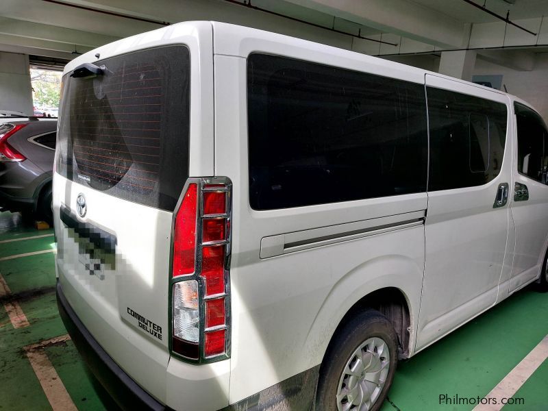 Toyota Hiace Commuter Deluxe in Philippines