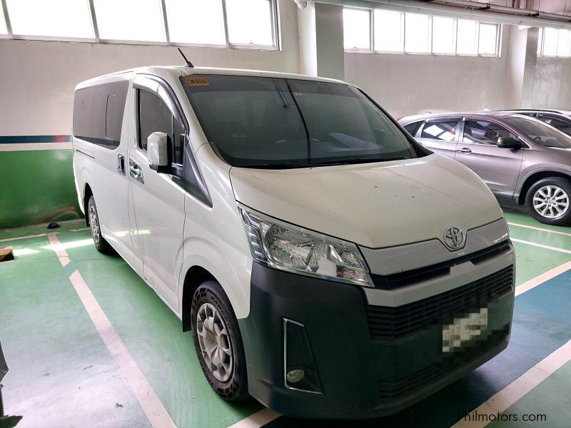 Toyota Hiace Commuter Deluxe in Philippines