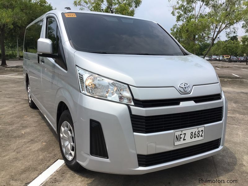 Toyota Hiace Commuter Deluxe VAN MT Lucena City in Philippines