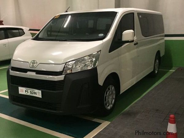 Toyota Hiace Commuter Old Version MT in Philippines