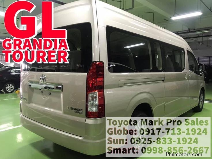 Toyota Hiace GL Grandia Tourer in Philippines