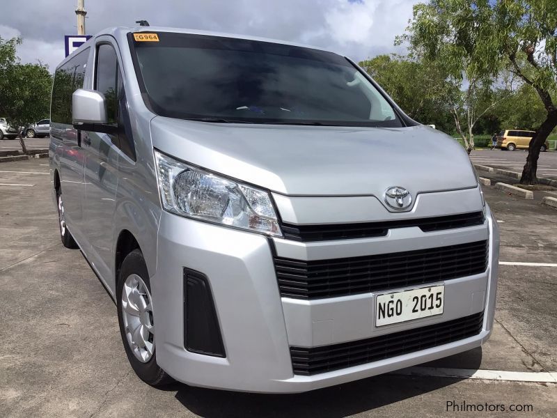 Toyota hiace Commuter Deluxe in Philippines