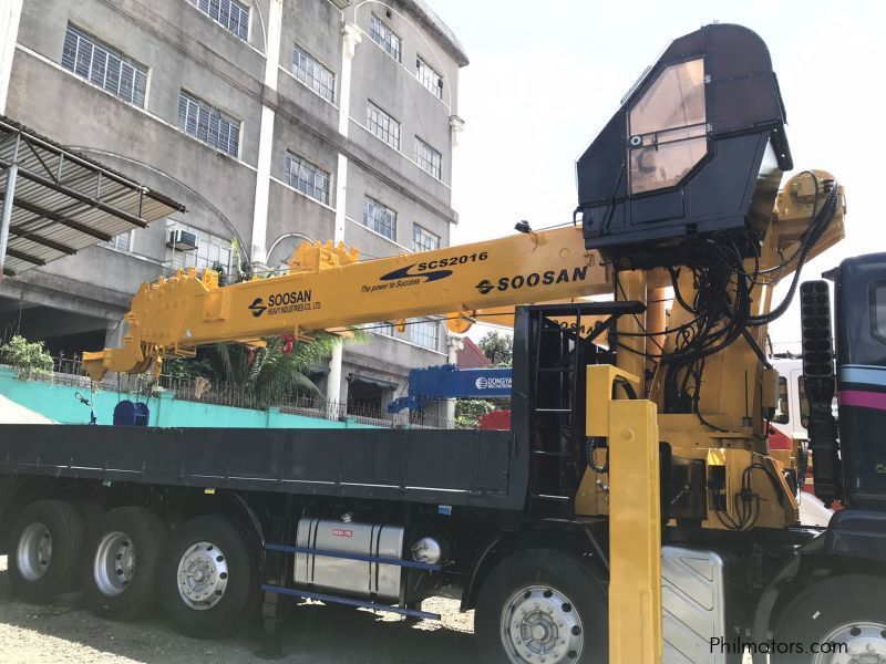 Daewoo BOOM TRUCK/ CARGO CRANE TRUCK in Philippines