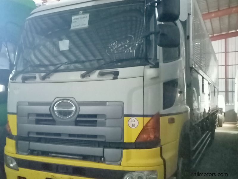 Hino HINO 700 WING VAN in Philippines