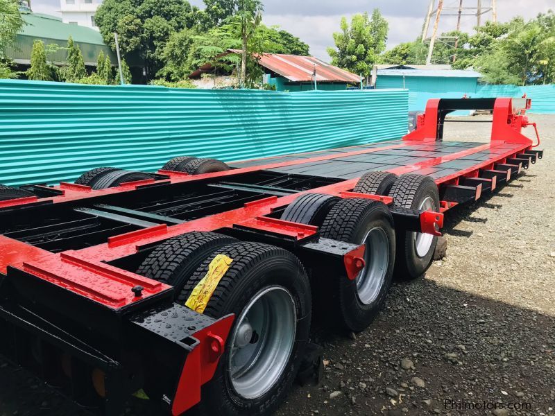 Hyundai LOW BED TRAILER/ GOOSE NECK TRAILER in Philippines