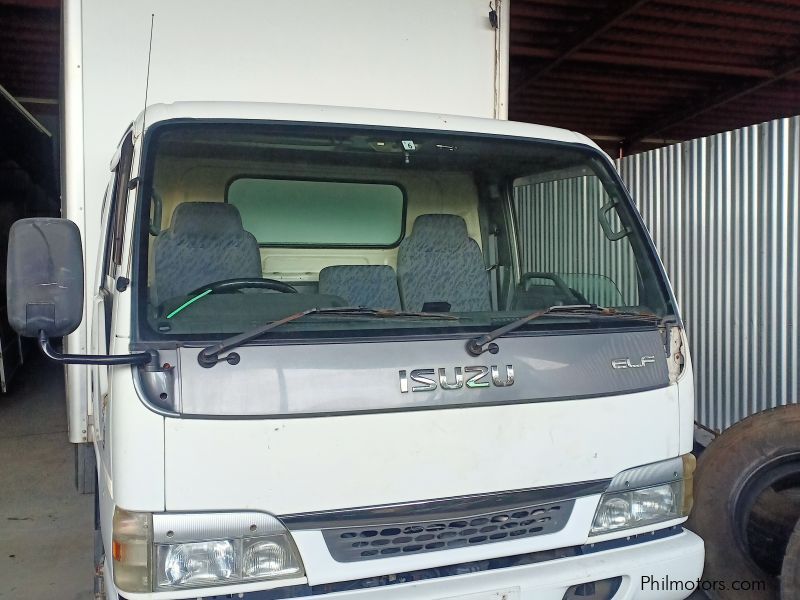 Isuzu ELF NPR CLOSED VAN in Philippines