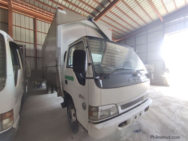 Isuzu ELF NPR WING VAN 4HK1 in Philippines