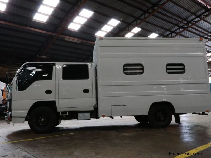 Isuzu Elf NKR Double Cabin Passenger Truck in Philippines