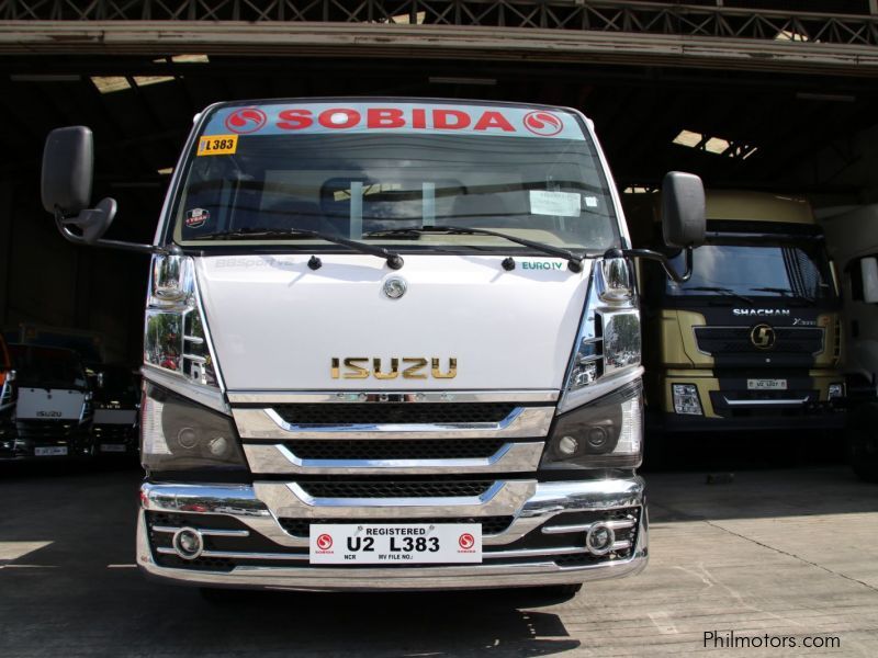 Isuzu Elf NKR Dropside in Philippines