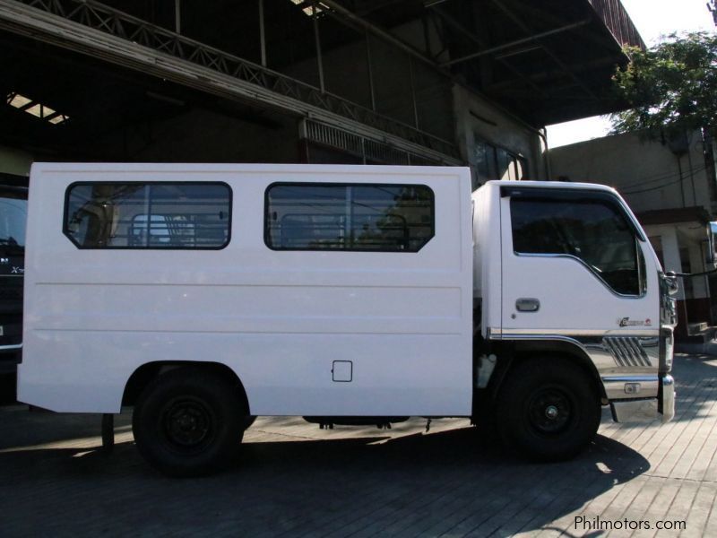 Isuzu Elf NKR Passenger Truck FB Multi-purpose Utility Vehicle in Philippines