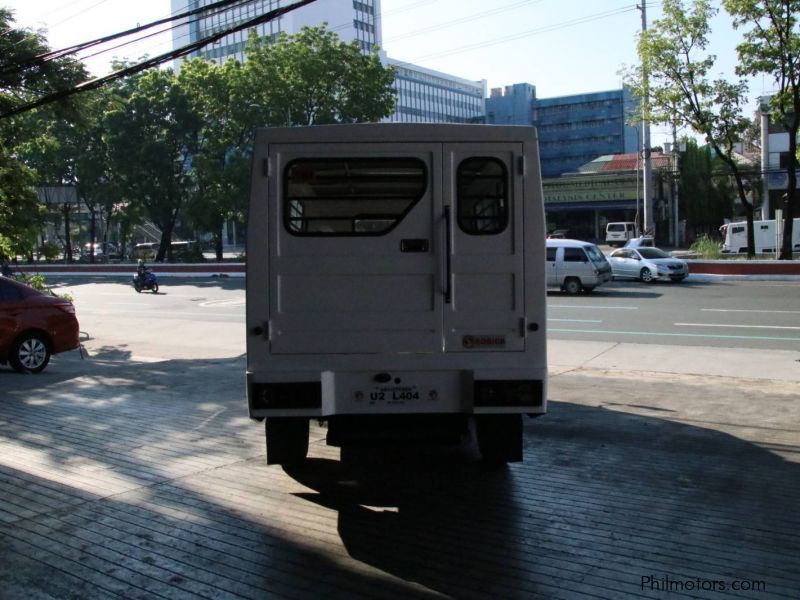 Isuzu Elf NKR Passenger Truck FB Multi-purpose Utility Vehicle in Philippines