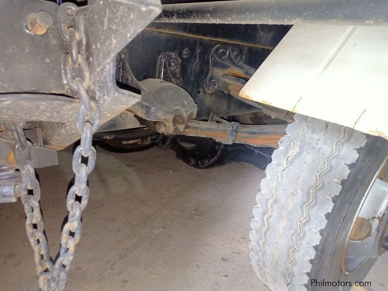 Isuzu FORWARD DUMPTRUCK in Philippines