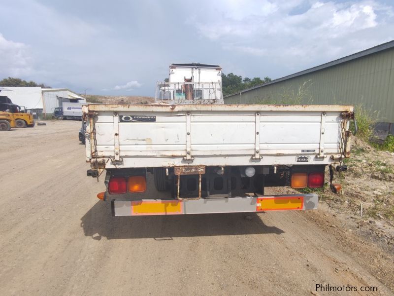 Isuzu FORWARD FRR DROPSIDE W/BOOM in Philippines