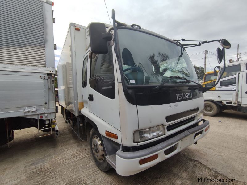 Isuzu FORWARD FRR FREEZER VAN in Philippines