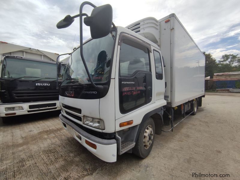 Isuzu FORWARD FRR FREEZER VAN in Philippines