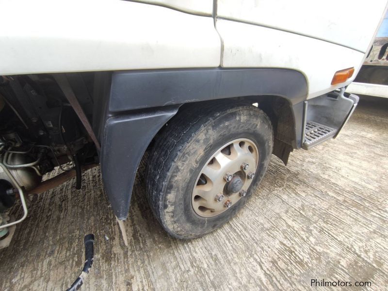 Isuzu FORWARD FRR FREEZER VAN in Philippines