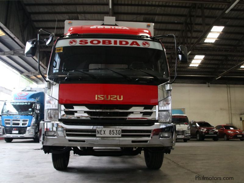 Isuzu Forward FTR Aluminum Wing Van Truck in Philippines