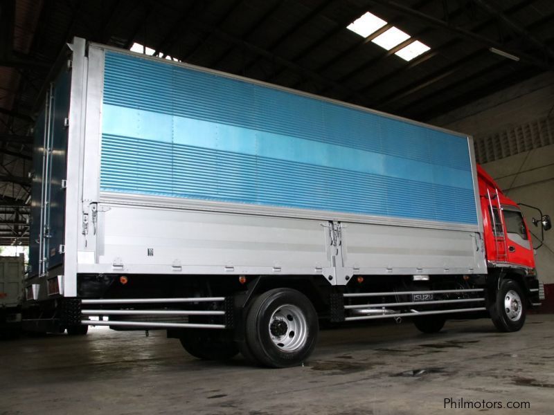 Isuzu Forward FTR Aluminum Wing Van Truck in Philippines