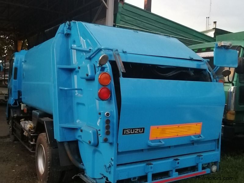 Isuzu Forward Garbage Compactor Dump Truck 5.2 ton 4HK1 Engine in Philippines