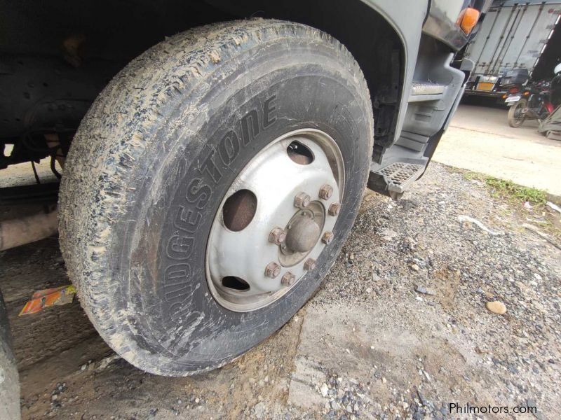 Isuzu GIGA CYL WING VAN 6WF1 in Philippines