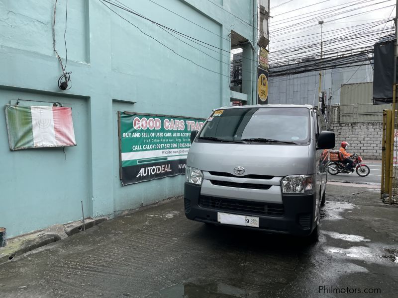Toyota Hiace Commmuter in Philippines