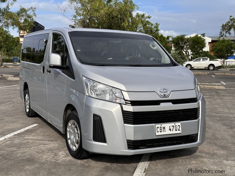 Toyota Hiace Commuter Deluxe in Philippines