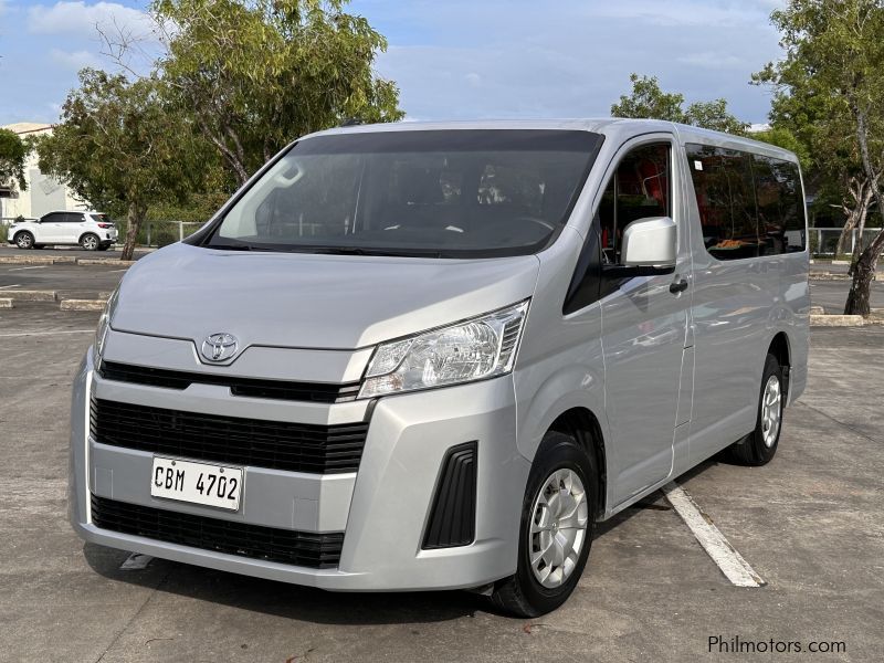 Toyota Hiace Commuter Deluxe in Philippines