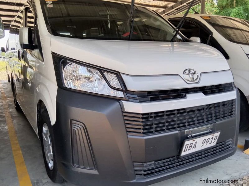 Toyota Hiace Commuter Deluxe VAN MT Lucena City in Philippines