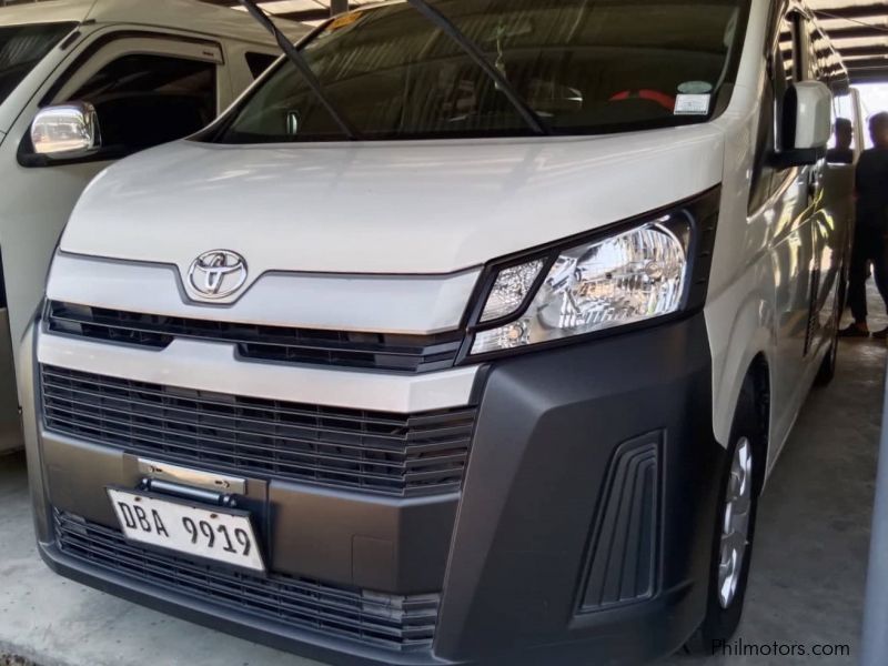 Toyota Hiace Commuter Deluxe VAN MT Lucena City in Philippines