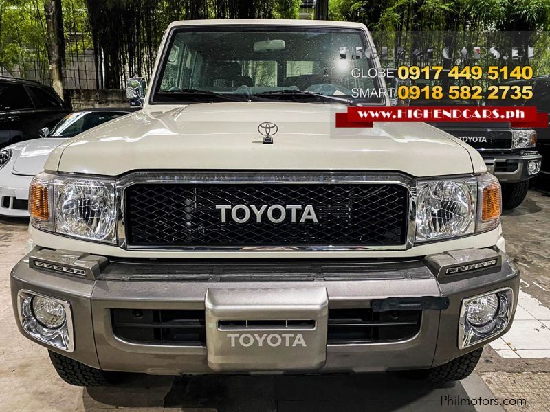 Toyota LAND CRUISER LC 70 3DOOR WAGON V6 GAS  in Philippines