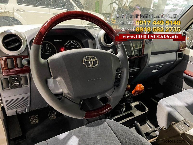 Toyota LAND CRUISER LC 70 3DOOR WAGON V6 GAS  in Philippines