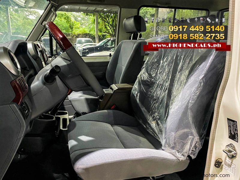 Toyota LAND CRUISER LC 70 3DOOR WAGON V6 GAS  in Philippines