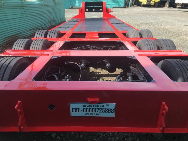 Hyundai LOW BED TRAILER/ GOOSE NECK TRAILER in Philippines