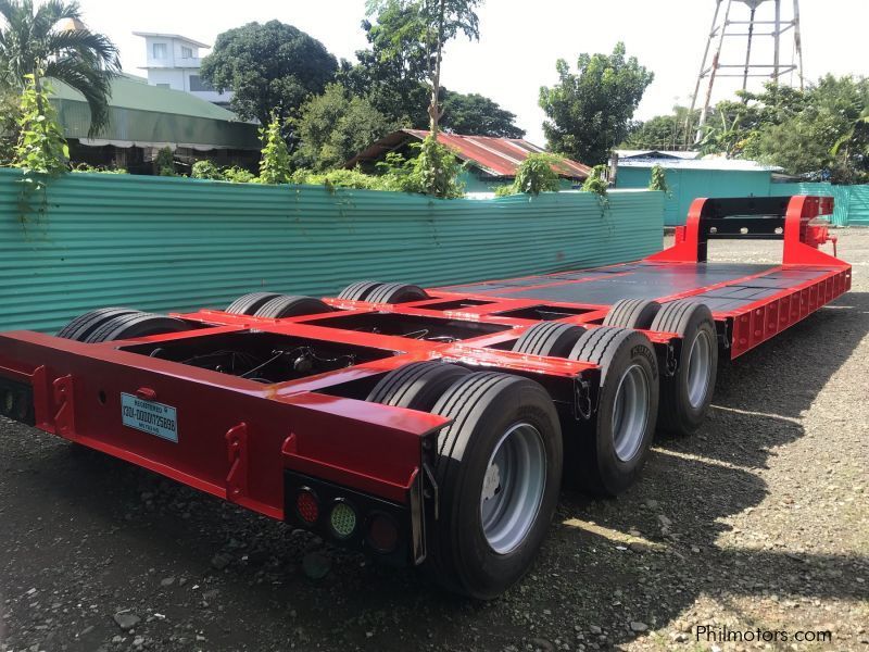 Hyundai LOW BED TRAILER/ GOOSE NECK TRAILER in Philippines