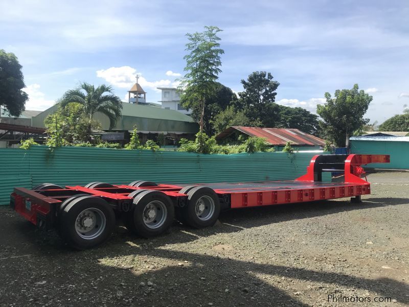 Hyundai LOW BED TRAILER/ GOOSE NECK TRAILER in Philippines