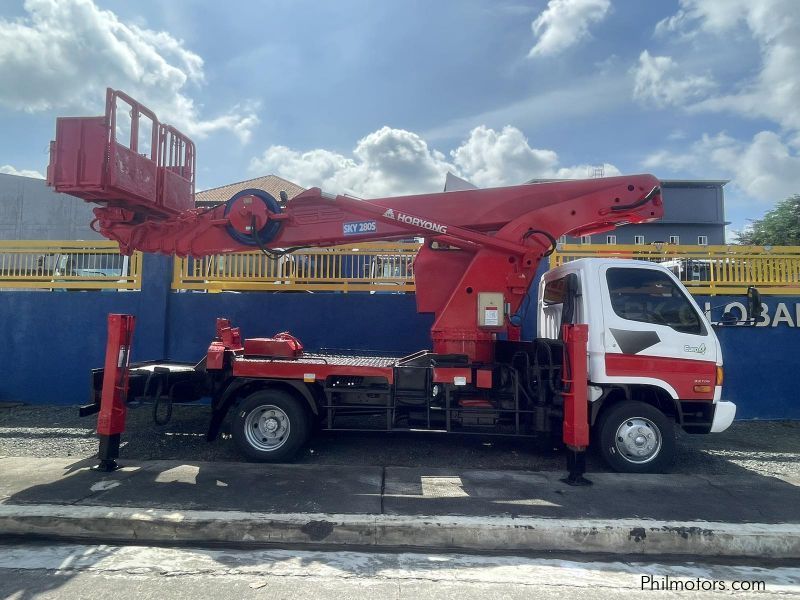 Hyundai MAN LIFT TRUCK in Philippines