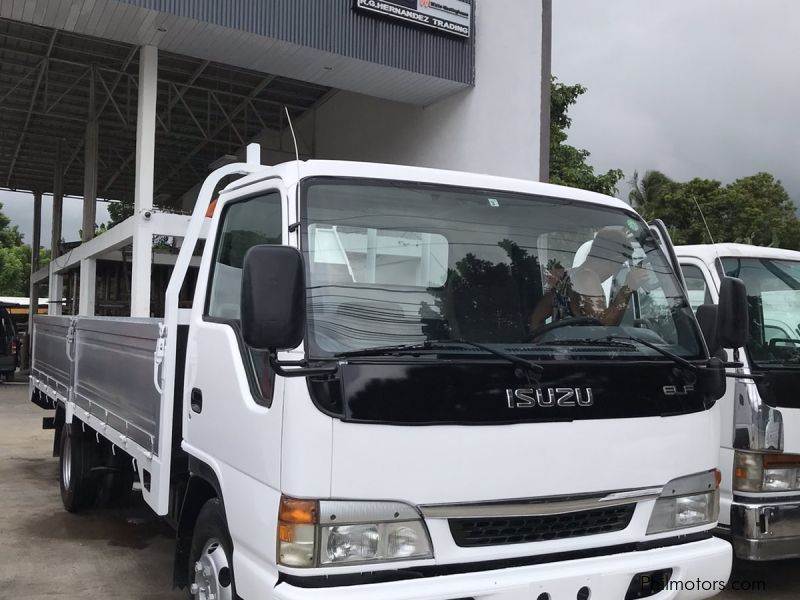 Isuzu NPR Wide Dropside in Philippines