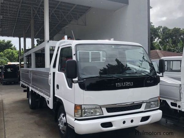 Isuzu NPR Wide Dropside in Philippines