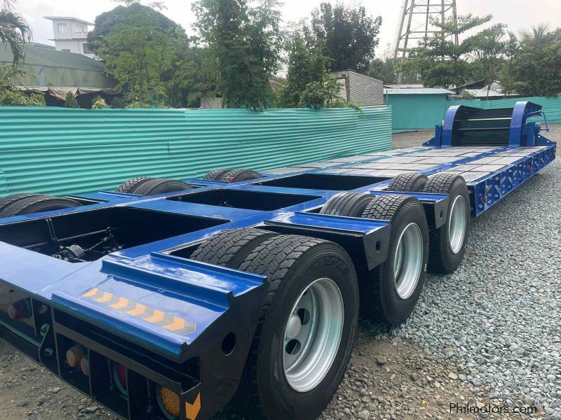 HYUNDAI LOW BED TRAILER in Philippines