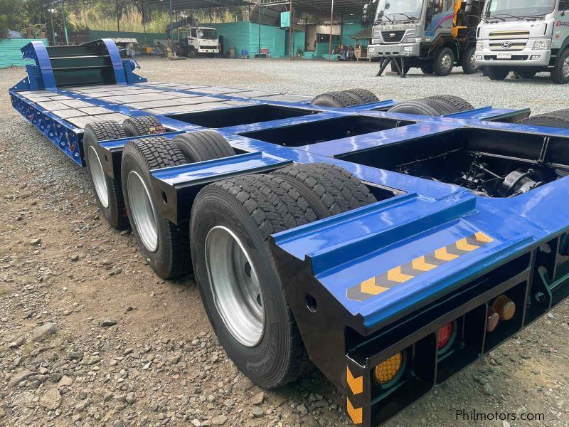 HYUNDAI LOW BED TRAILER in Philippines